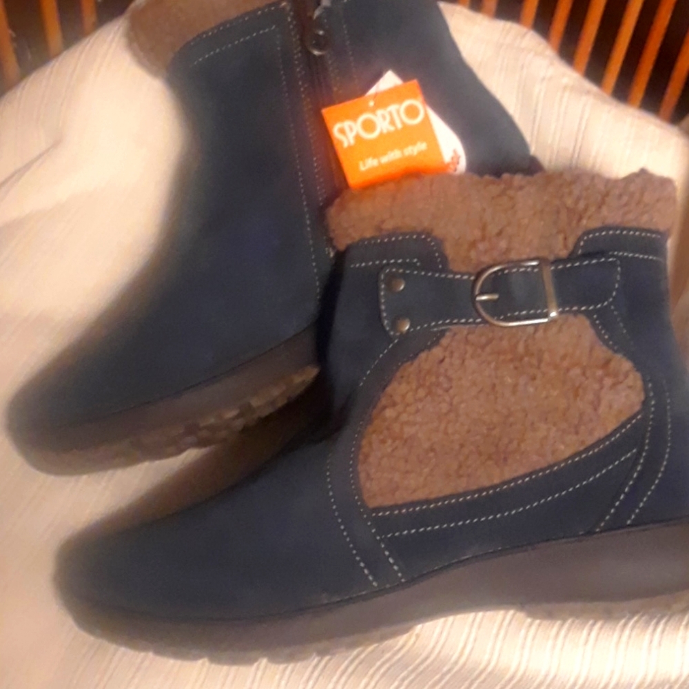 Sporto, cute & cozy waterproof booties